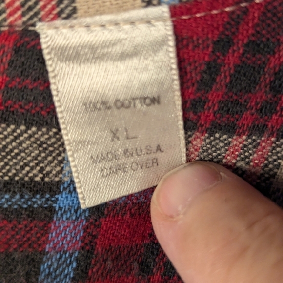 Cabela's flannel-lined jacket in XL, see photos for two small marks on the back - Picture 4 of 8